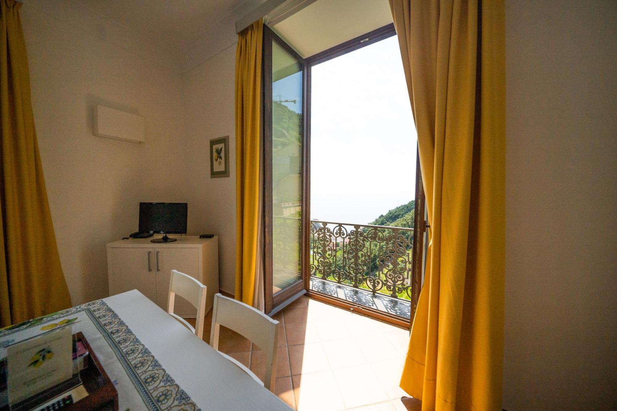 Appartement Limoneto Di Ercole à Maiori Extérieur photo